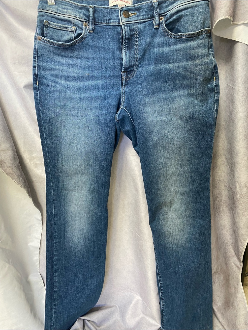 Lucky Brand Denim Sweet Mid Rise Striaght. 12/31R